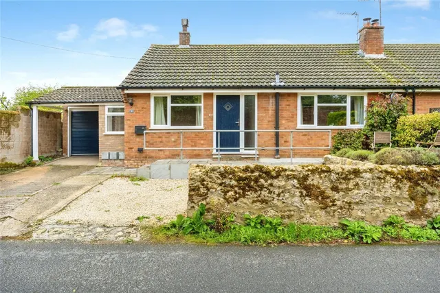 Hawleys Lane, Whitchurch, HP22, photo 1