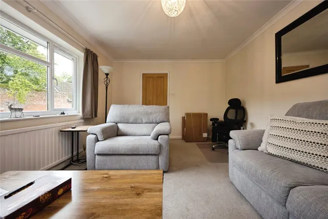 Hawleys Lane, Whitchurch, HP22, photo 3