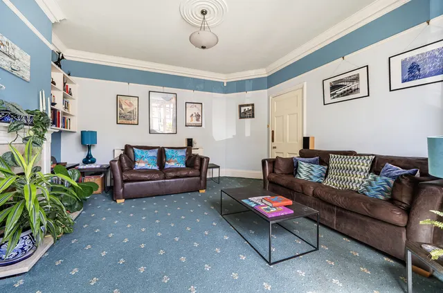 Photo 3 — Clifford Road, Barnet, EN5 5NZ