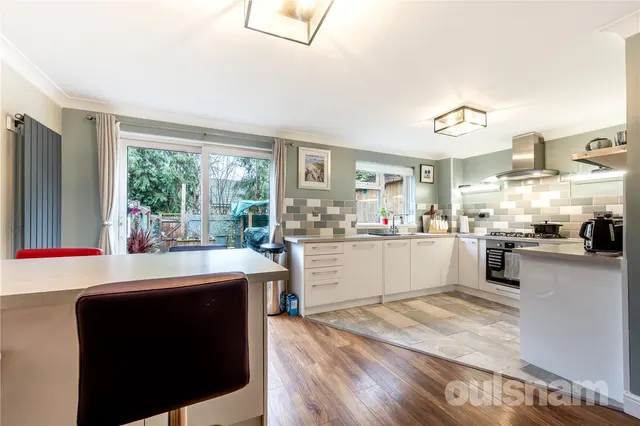 Photo 3 — Felton Close, Matchborough East, Worcestershire, B98 0AQ