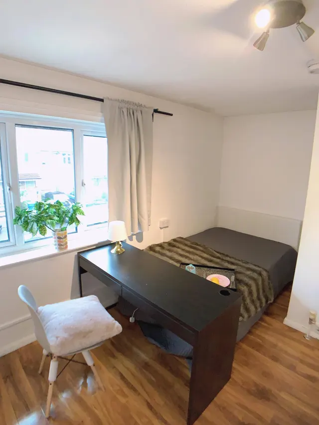 Ablett Street, SE16, photo 1
