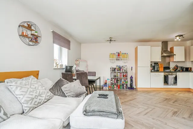 Tudor Way, Leeds, LS11, photo 3