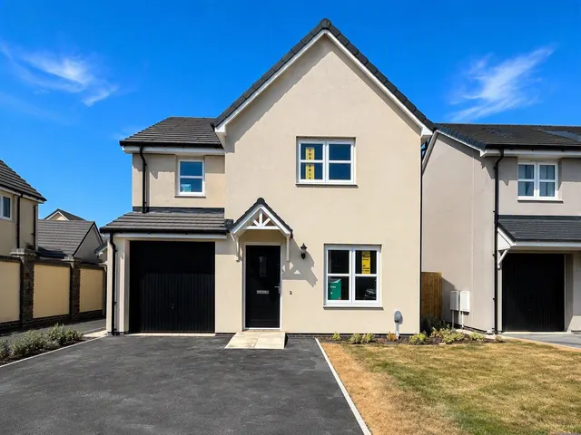 Ger Y Mor, Sandy Hill, SA69, photo 1