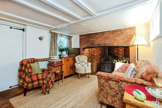 Mill Street, Iden Green, TN17, photo 2