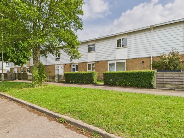 Abbey Road, Popley, Basingstoke, RG24, photo 1