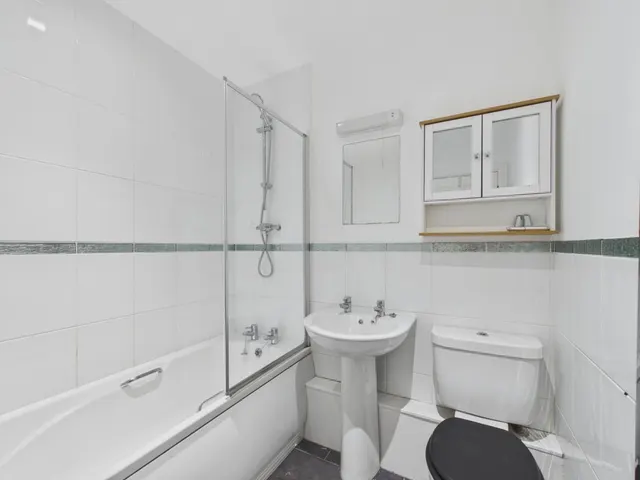 Bawtry Road, Wickersley, S66, photo 2