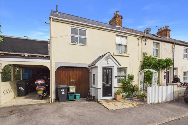 Jubilee Road, Newbury, RG14, photo 1