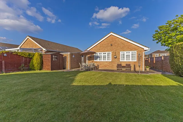 Photo 2 — Brompton Drive, Cranbrook Drive, Maidenhead, Berkshire