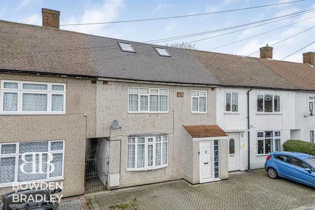 Arrowsmith Road, Chigwell, IG7, photo 1