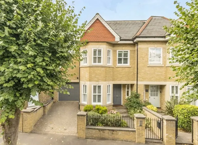 Feltham Avenue, East Molesey, KT8, photo 1