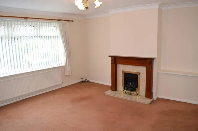 Pinewood Gardens, Clifton, NG11, photo 3