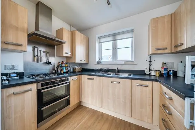 Morgan Drive, Aylesbury, HP18, photo 2
