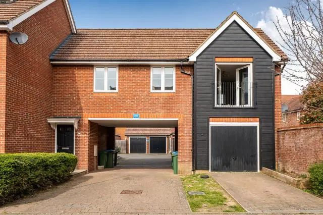 Morgan Drive, Aylesbury, HP18, photo 1