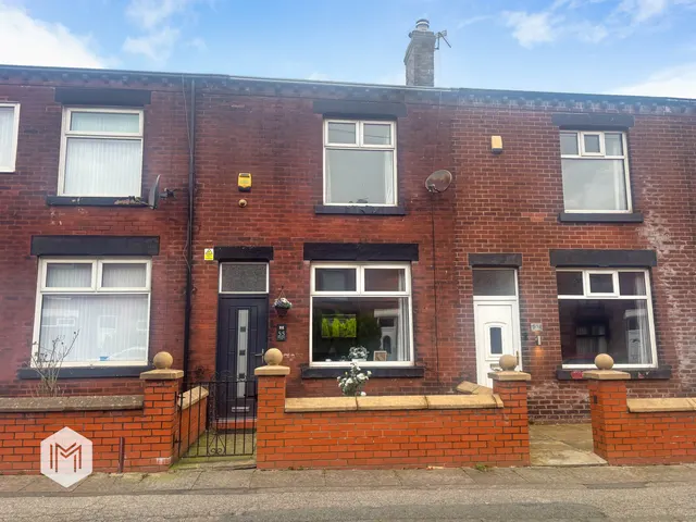Ainsworth Lane, Bolton, BL2 2PP, photo 1