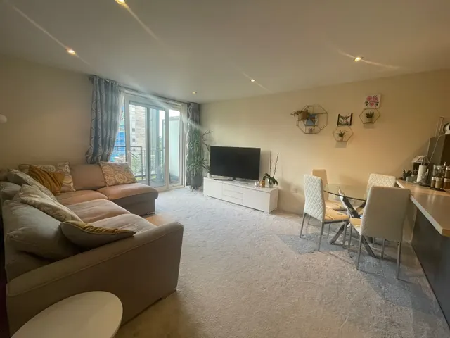 Ferry Court, Cardiff, CF11, photo 2