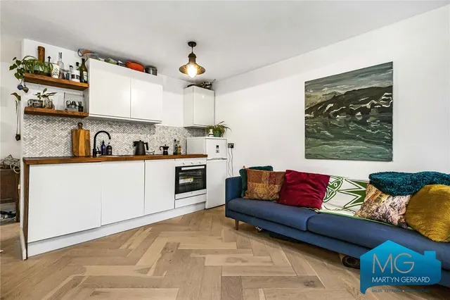 Wellesley Road, Kentish Town, NW5, photo 1