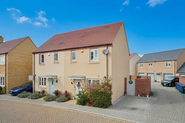 Stratford Way, Bicester, OX26, photo 1