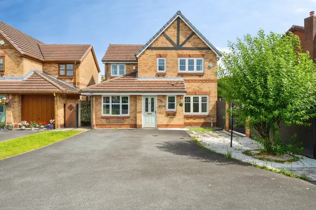 Carville Grove, Hindley Green, WN2, photo 2