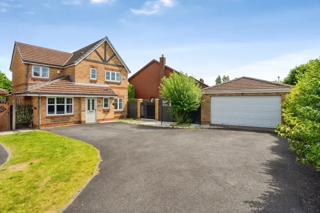 Carville Grove, Hindley Green, WN2, photo 1