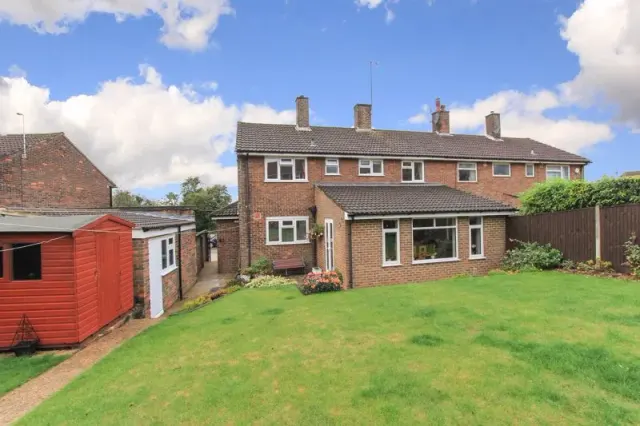 Photo 2 — Highbarns, Hemel Hempstead, Hertfordshire, HP3 8AF