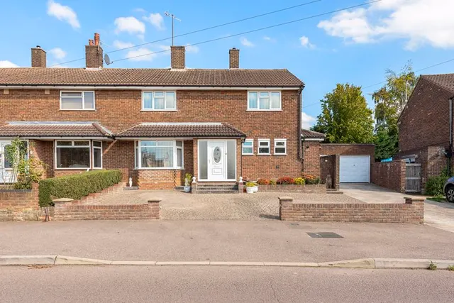 Highbarns, Hemel Hempstead, Hertfordshire, HP3 8AF, photo 1