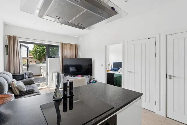 Photo 2 — Baring Road, Beaconsfield, HP9