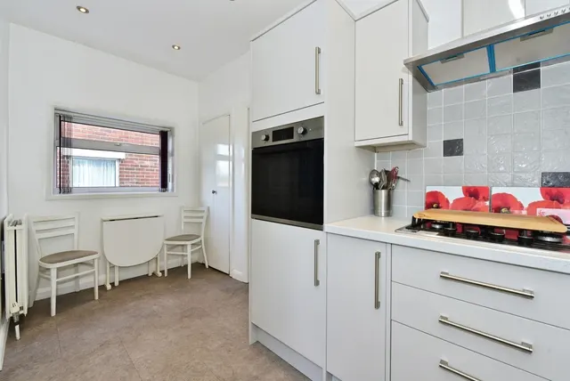 Photo 2 — Willow Drive, Sheffield, S9