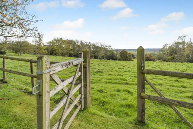 Photo 3 — Knoll Hill, Aldington, Kent, TN25 7BZ
