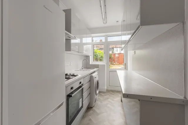 Willrose Crescent, London, SE2, photo 3