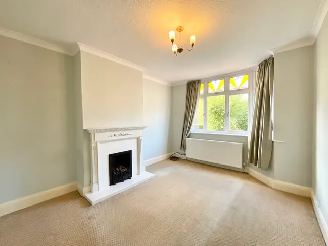 Greenfield Crescent, Cheadle, ST10, photo 3