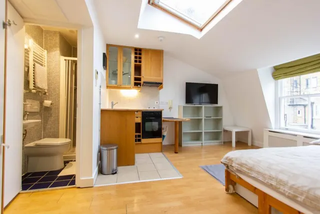 Gloucester Street, Pimlico, SW1V, photo 1