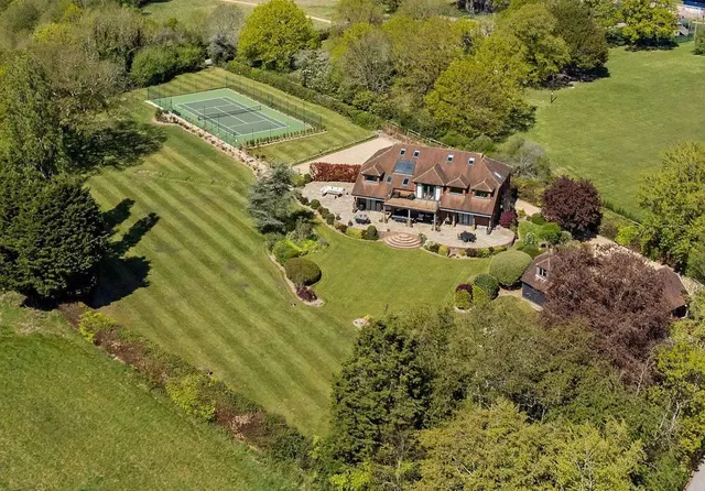 Muntham Drive, Barns Green, Horsham, West Sussex, RH13 0PT, photo 1