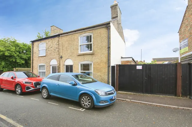 Falcon Lane, Peterborough, PE7, photo 1