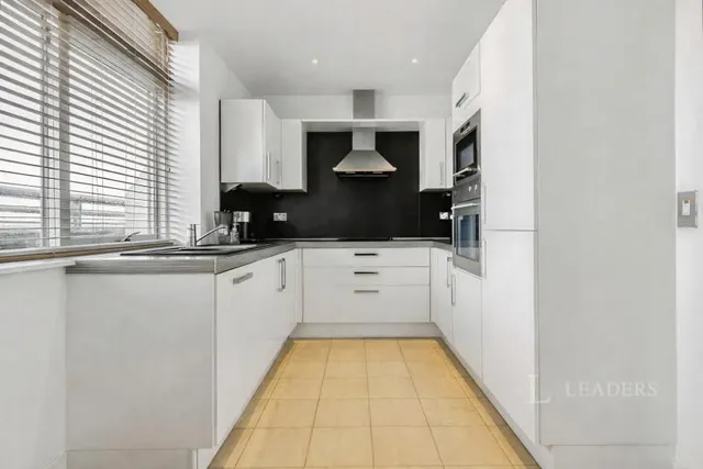 Homerton Street, Cambridge, CB2, photo 3