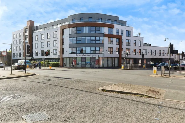 Gloucester Road, Cheltenham, GL51, photo 1