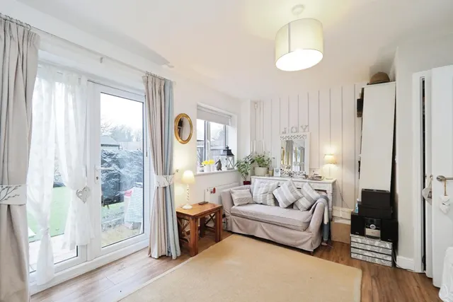 Saxelby Close, Riddings, DE55, photo 3