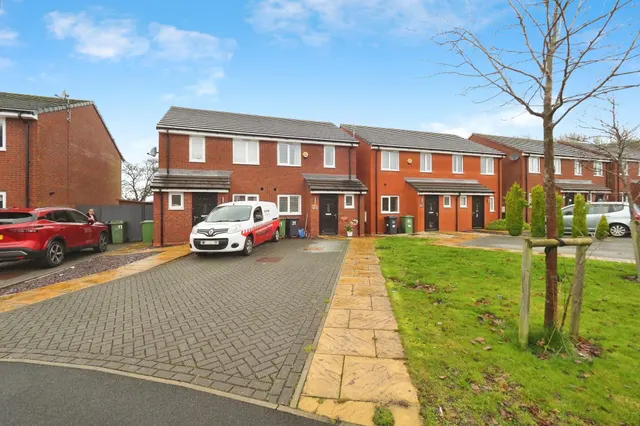 Saxelby Close, Riddings, DE55, photo 1