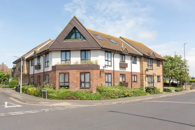 Ethelbert Road, Birchington, CT7, photo 1