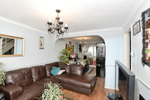 Photo 2 — Brocklesby Road, Oxford, Oxfordshire, OX4