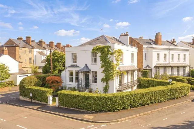 Lansdowne Circus, Leamington Spa, CV32, photo 1