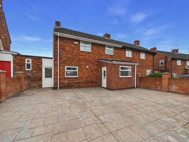 Gullingwood Drive, Thrybergh, S65, photo 1