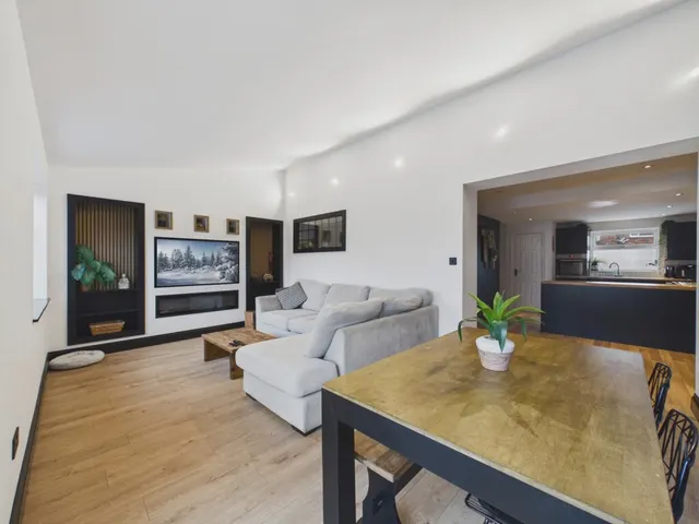 Gullingwood Drive, Thrybergh, S65, photo 3