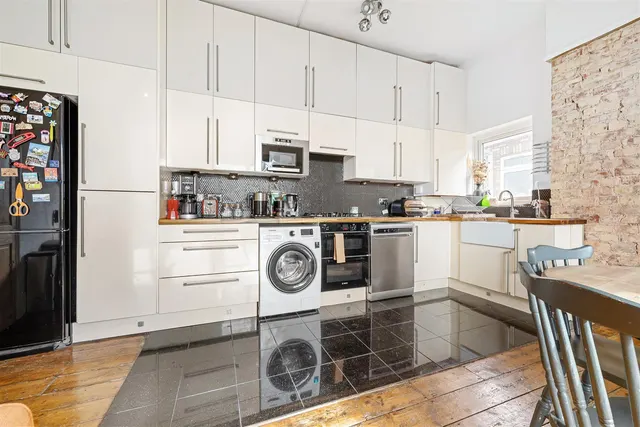 Thurlow Park Road, London, SE21, photo 3