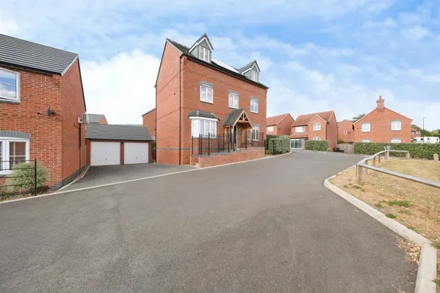 Smythson Street, Wingerworth, Chesterfield, photo 1