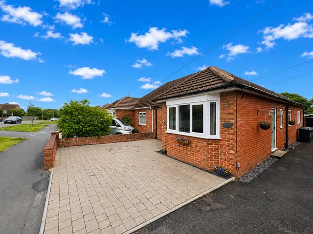 New Road, Bedhampton, Havant, PO9, photo 1