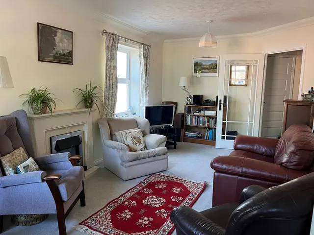 Photo 2 — Dean Street, Marlow SL7 3FH