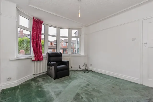 Photo 2 — Wynyard Close, Sale, Greater Manchester, M33