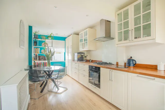 Honeybrook Close, Chippenham, photo 3