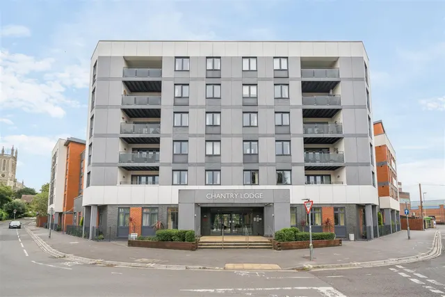 Chantry Street, Andover, SP10, photo 2