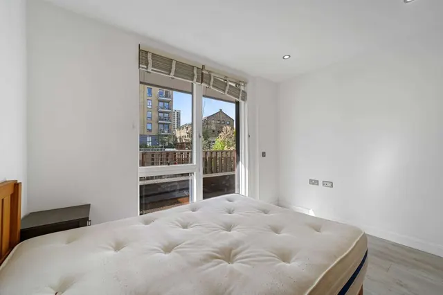 Photo 3 — Kingsland Road, London, E8 4EG